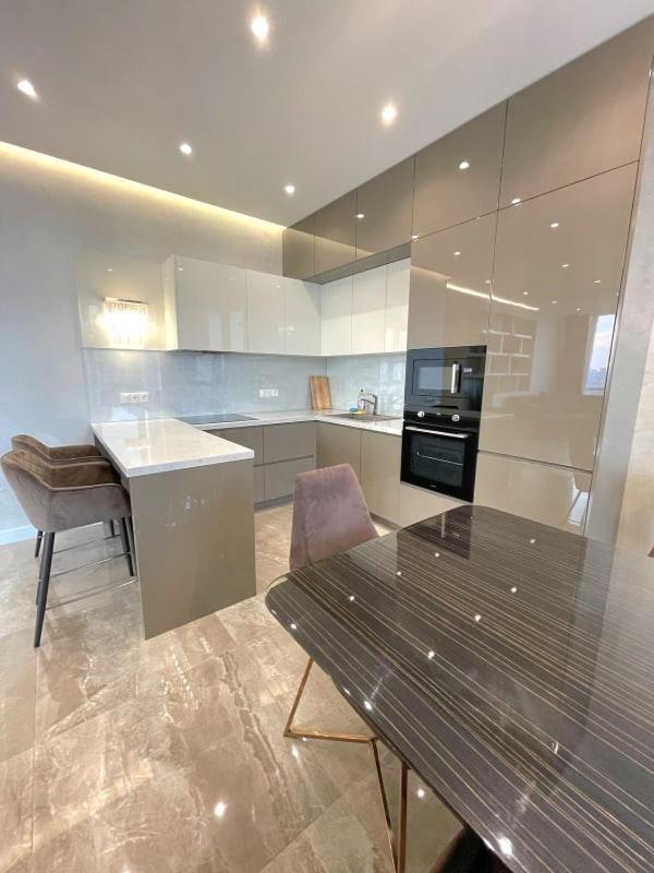 Vip Apartment 120M2 With Panoramic Windows, 22 Floor. Obolon Kyjev Exteriér fotografie