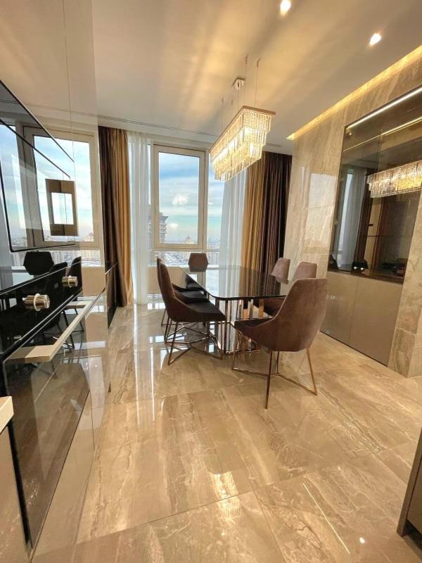 Vip Apartment 120M2 With Panoramic Windows, 22 Floor. Obolon Kyjev Exteriér fotografie