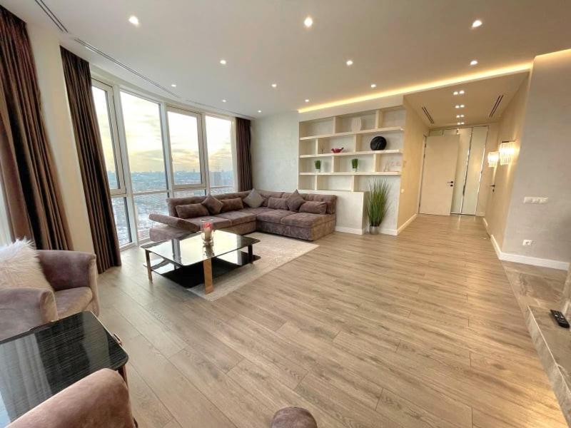 Vip Apartment 120M2 With Panoramic Windows, 22 Floor. Obolon Kyjev Exteriér fotografie
